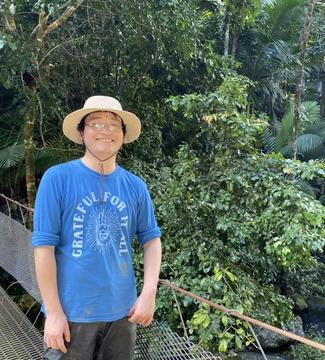 Shaoqing Liu in tropical forest for PNAS 2025 study on climate change and forest canopy